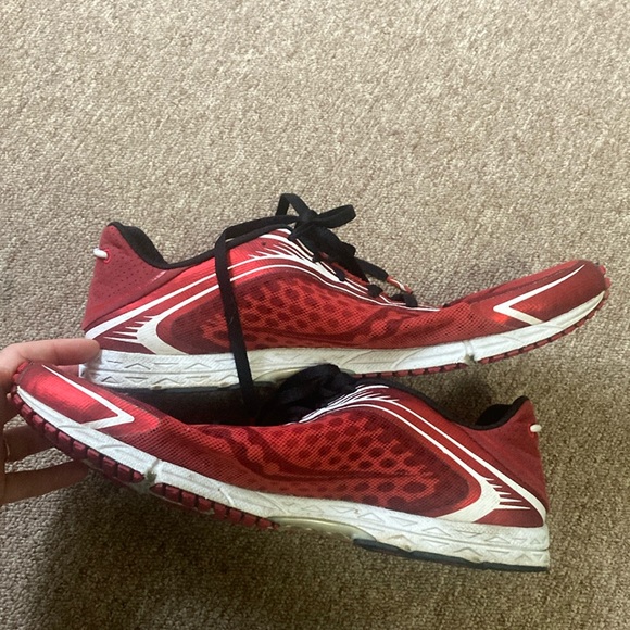 Saucony Athletic Shoes/Running Shoes - Picture 5 of 13